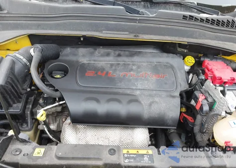 2018 Jeep Renegade Altitude 4X4 z USA, uszkodzony, nr VIN ZACCJBBB0JPH51194